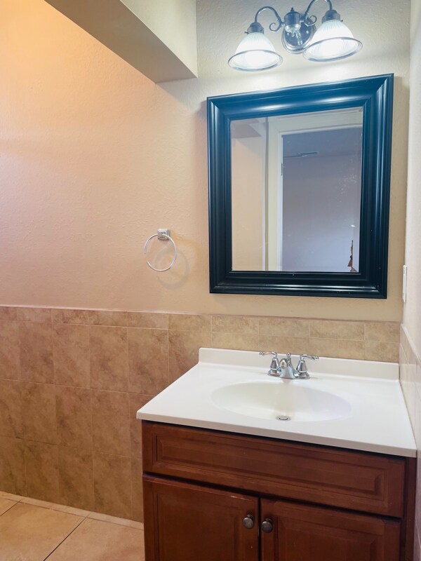 Building Photo - 1315 N US Hwy 1