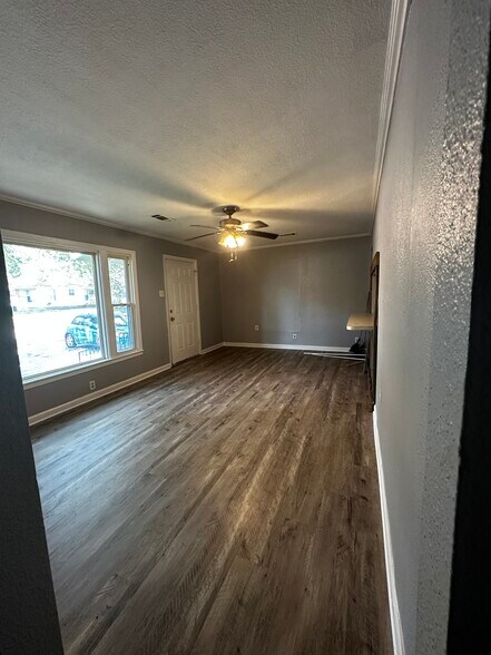 Living area - 2128 Jane St