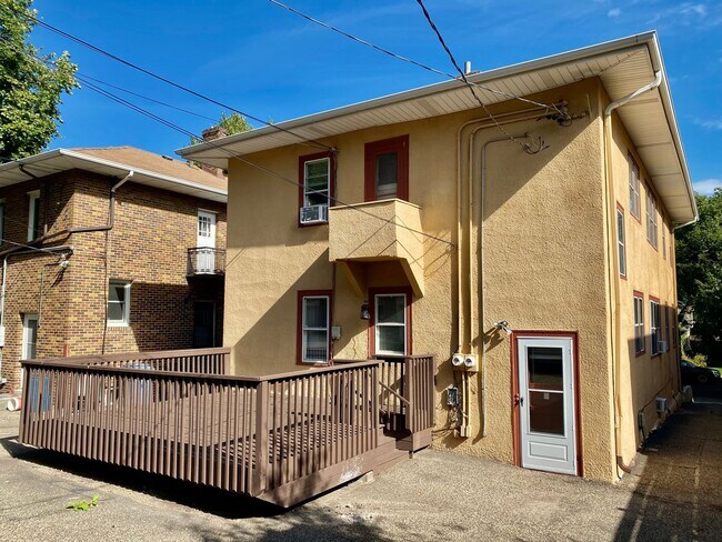Building Photo - 3448 Girard Ave S