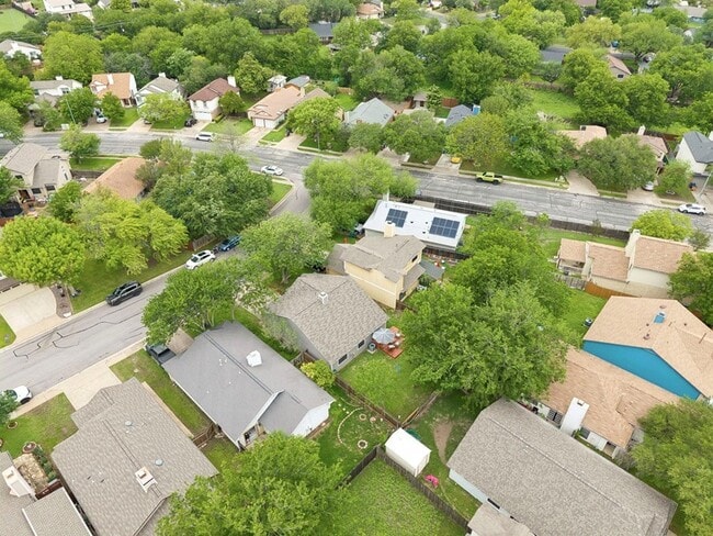 Building Photo - 13005 Widge Dr