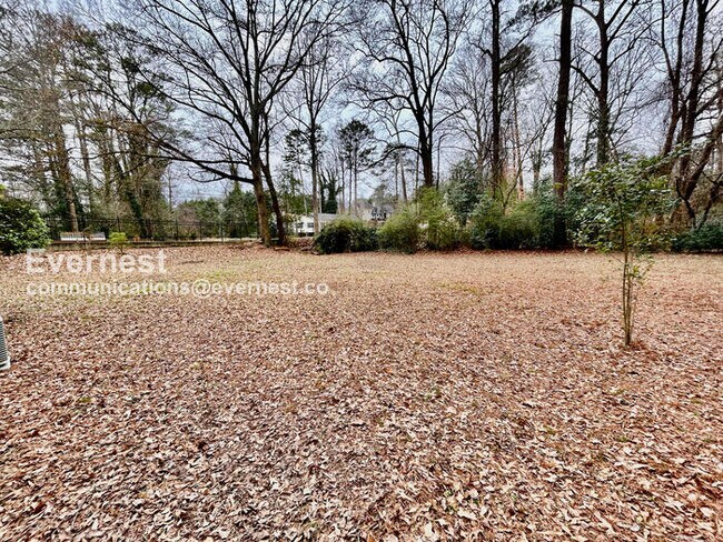 Building Photo - 1738 Duke Rd