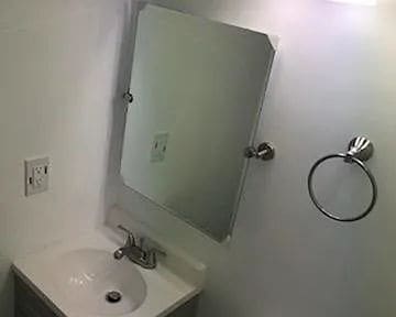 Building Photo - "Charming Burbank 2-Bed, 2-Bath Oasis on North Hollywood Way!"