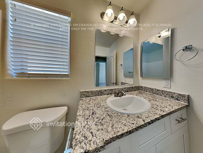 Building Photo - 17412 W Langer Ln