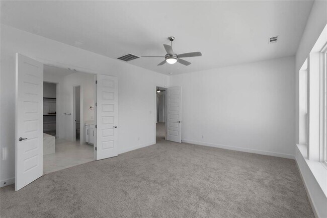 Building Photo - 405 Ocate Mesa Trail