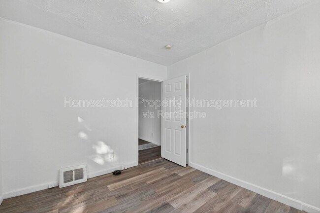 Building Photo - 6166 Emerald Ave