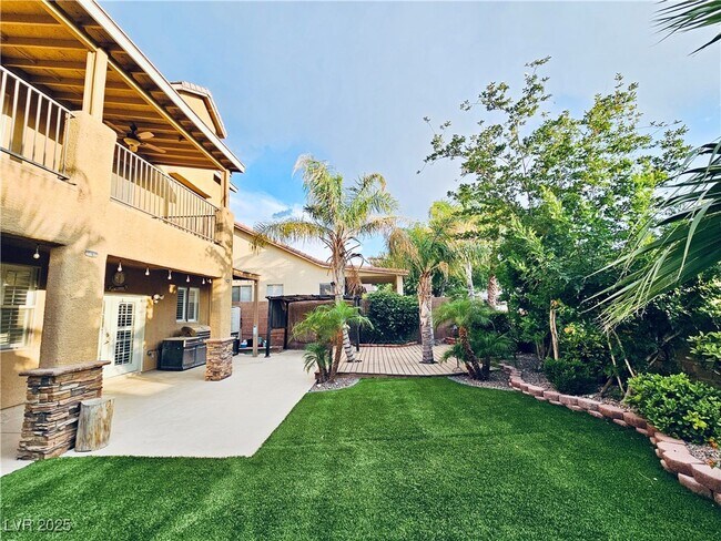 Building Photo - 777 Valley Rise Dr