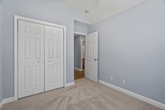 Building Photo - 5909 Kelsey Dr