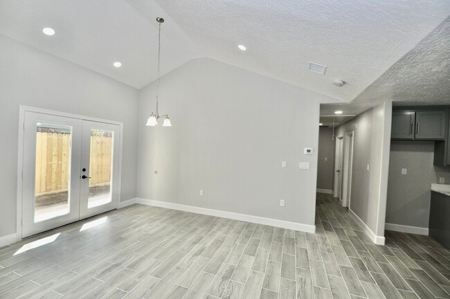 Building Photo - 734 Hambrick Ct