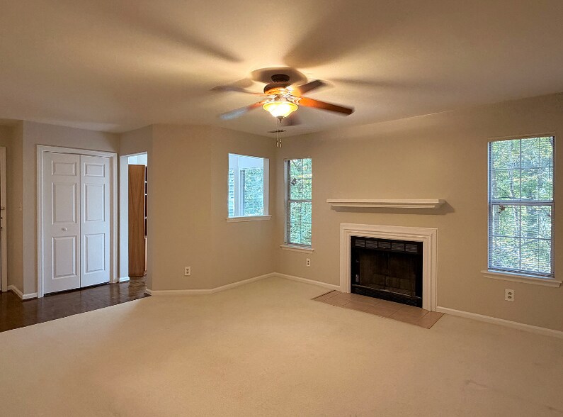 Building Photo - 6140 Gray Gate Ln