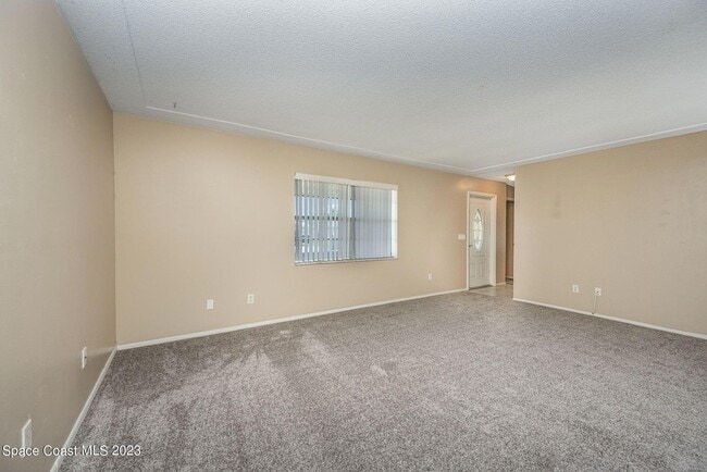 Building Photo - 608 Sacre Coeur Dr