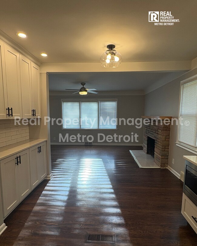 Building Photo - SPRING INTO YOUR NEW HOME