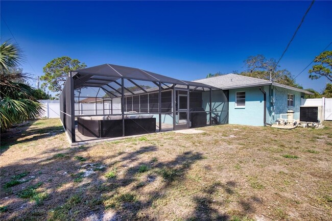 Building Photo - 1515 Southland Rd