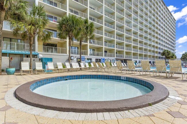 Building Photo - 8743 Thomas Dr