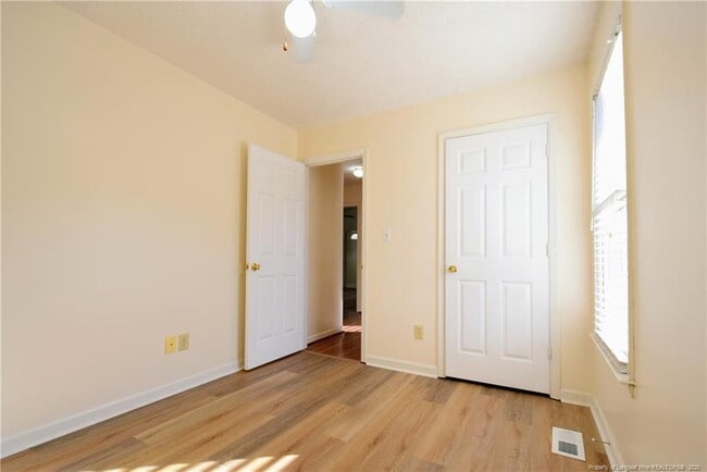 Building Photo - 6549 Applewhite Rd