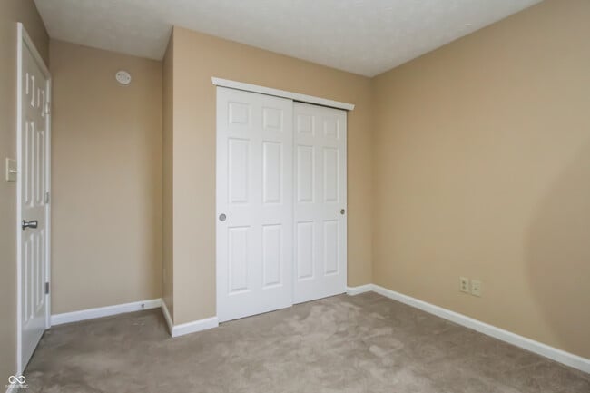 Building Photo - 3338 Montgomery Dr