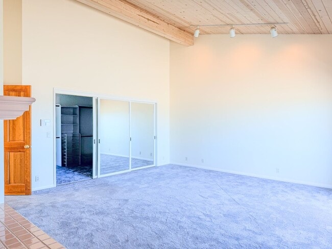 Building Photo - 3637O | Hollywood Beach | Unfurnished Rental