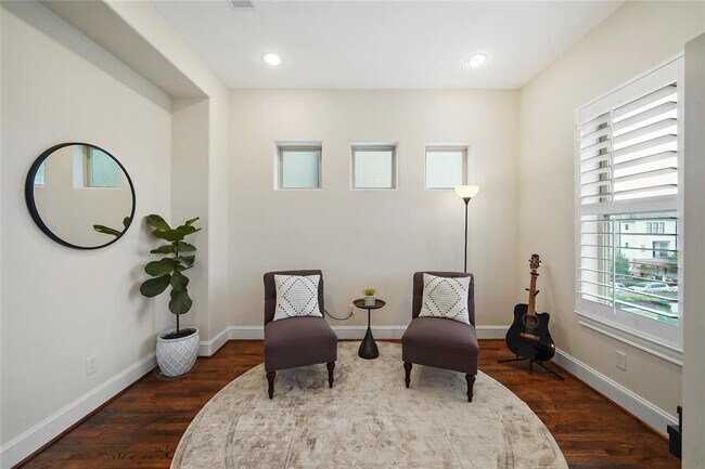 Building Photo - 5707 Arabelle Crest