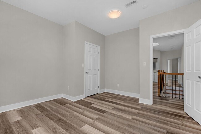Building Photo - Beautiful Newly Renovated 3 Bedroom with a Large Basement For Rent in Mill Hill District of Balti...