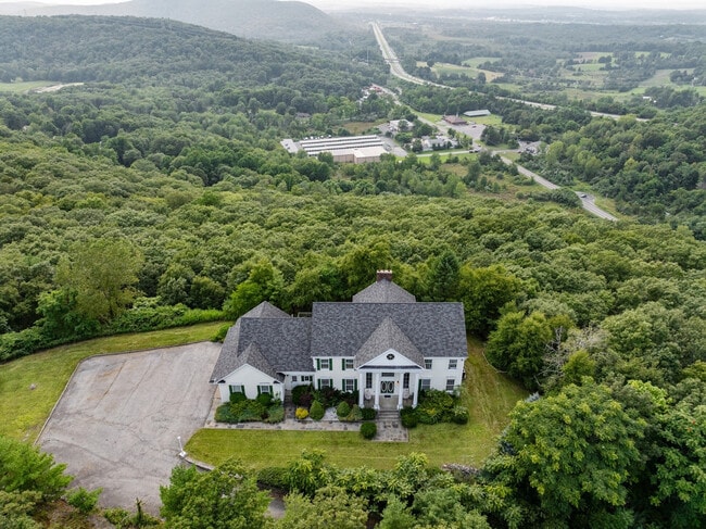 Building Photo - 321 Museum Village Rd