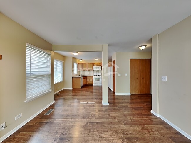 Building Photo - 2387 N Lancaster Ln