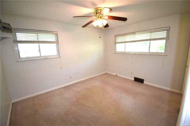 Building Photo - 11817 Helta Dr