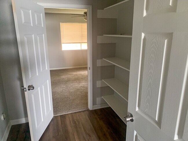 Building Photo - 226 Waters Edge