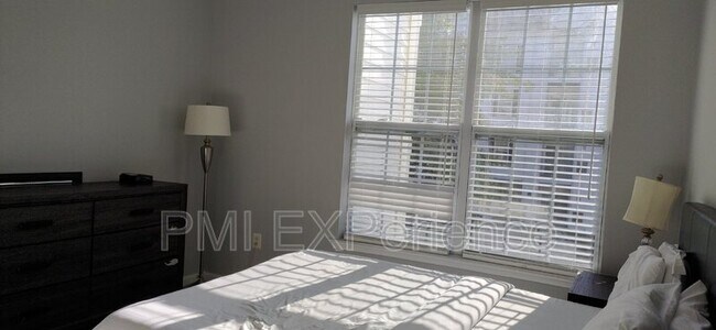 Building Photo - 15612 Everglade Ln