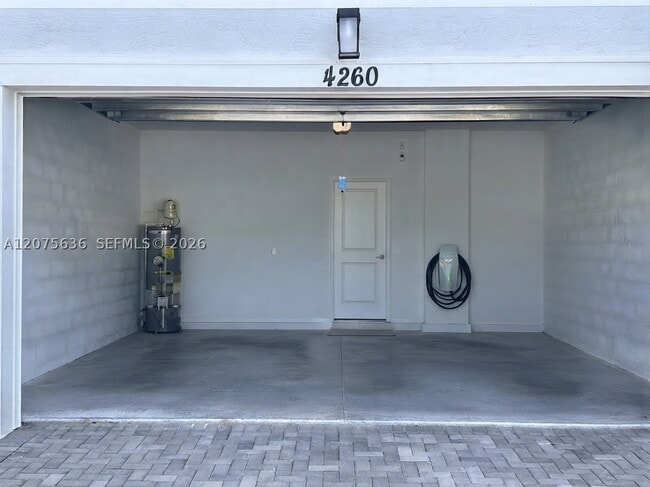 Building Photo - 4260 Brookgreen Sq