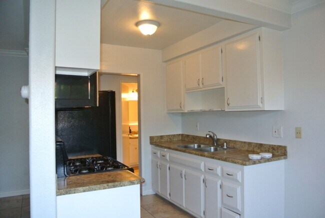 Building Photo - 2Bed/1Bath in Fire Mountain community~ Fire Mountain