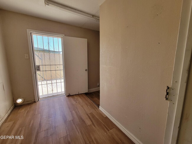 Building Photo - 7213 Alto Rey Ave