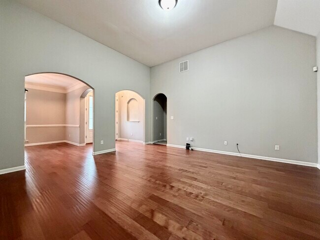 Building Photo - 134 Tanner Ln