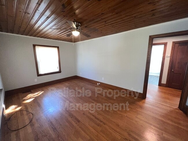 Building Photo - 103 Clay St