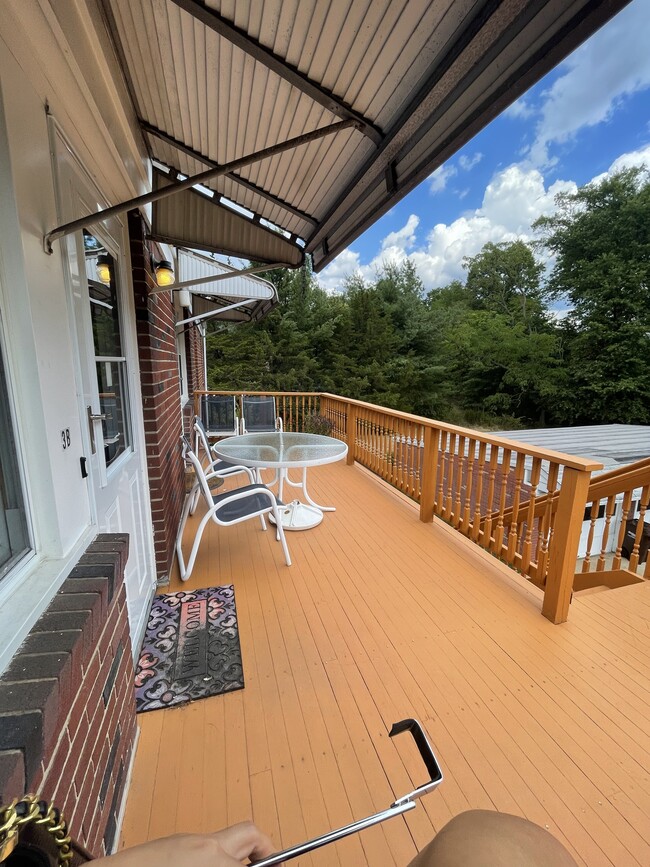 Building Photo - 60 Morgan Ln