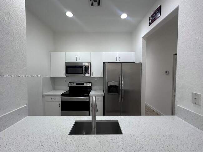 Building Photo - 11014 SW 237th Ln