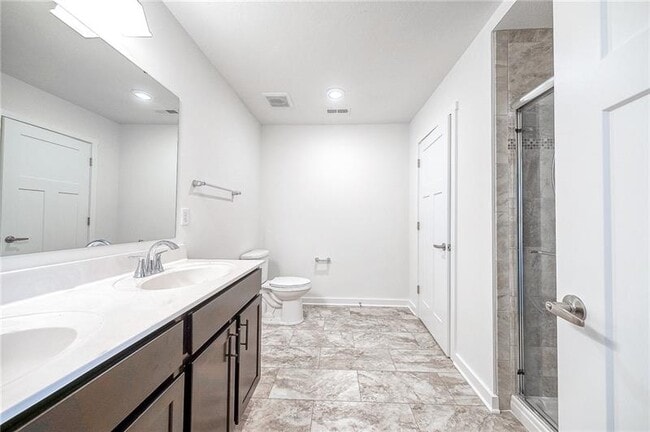 Building Photo - 123 Foxhound Dr