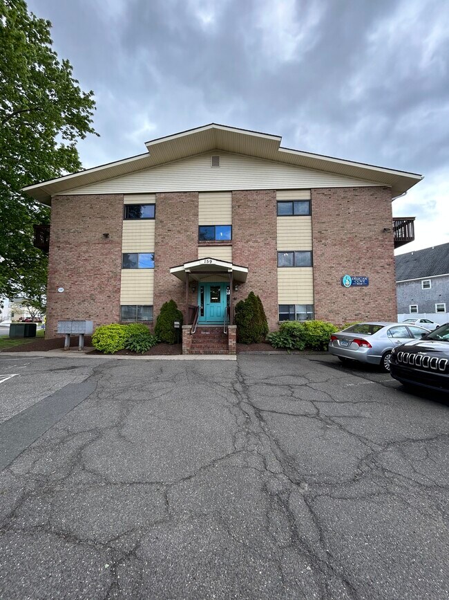 Building Photo - 159 Kings Hwy
