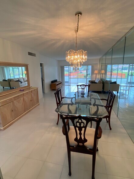 Building Photo - 3351 Spanish Trl