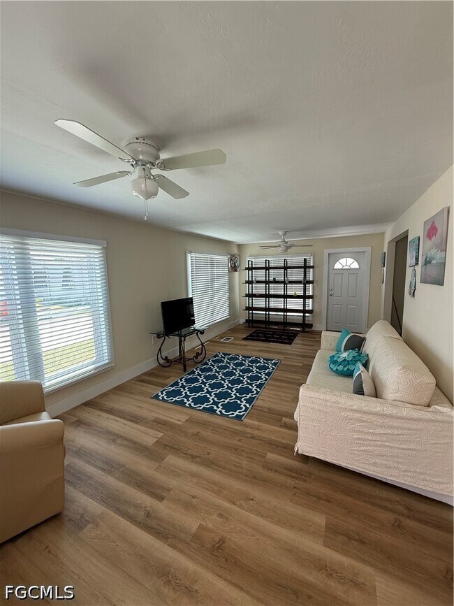 Building Photo - 2112 Ixora Ct