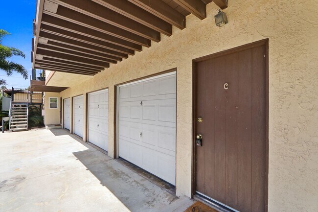 Building Photo - 16842 Hoskins Lane