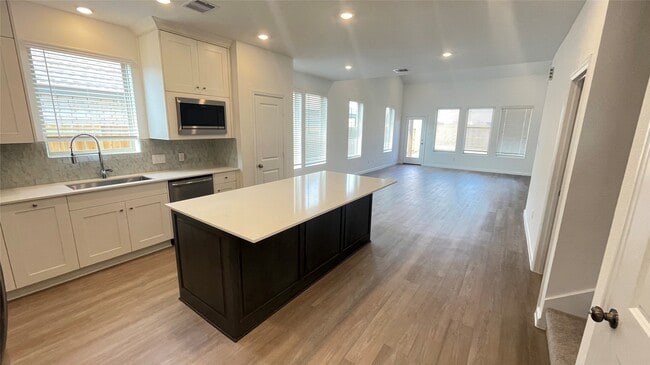 Building Photo - 30310 Tall Fescue Dr