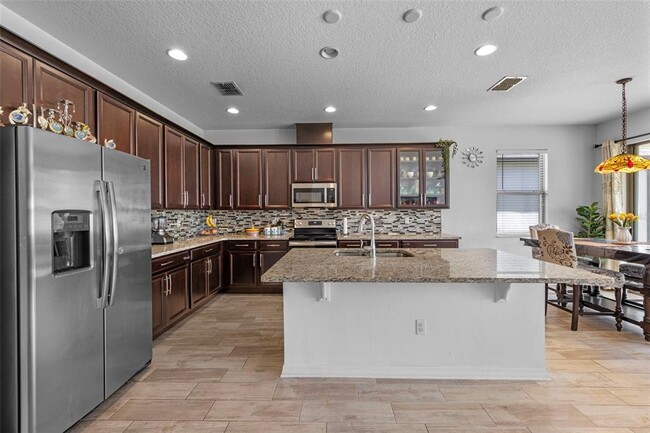 Building Photo - 985 Fallcreek Point