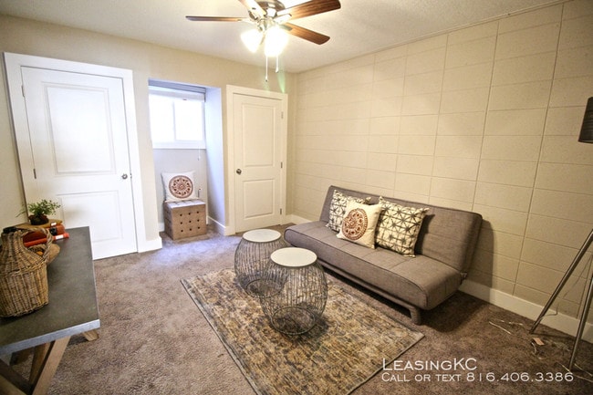 Building Photo - The Lakota on Grand