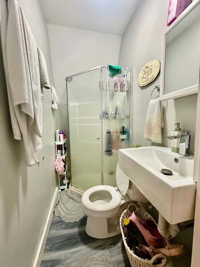 Building Photo - 135 Nonantum St