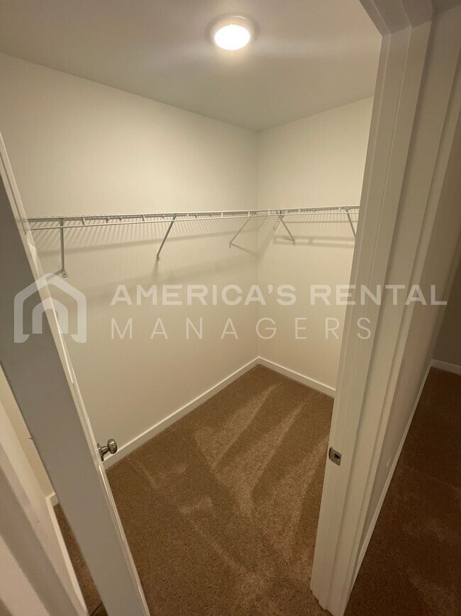 Building Photo - Home for Rent in Oak Grove, AL!!! Availabl...