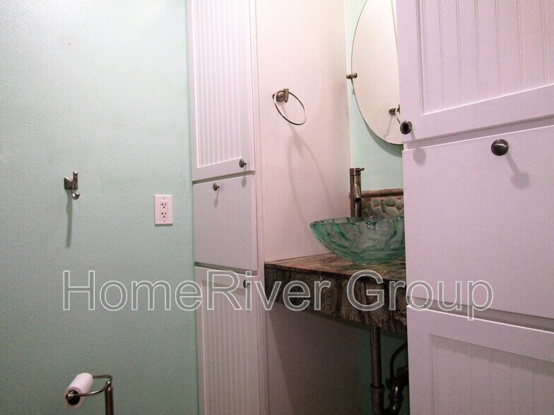 Building Photo - 4737 Kitty Hawk Cir