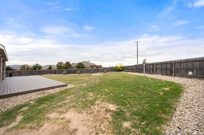 Building Photo - 6905 Etna Way