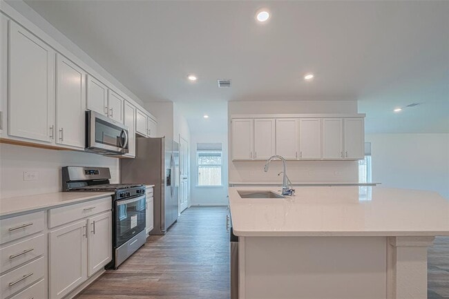 Building Photo - 27306 Sunterra Village Dr