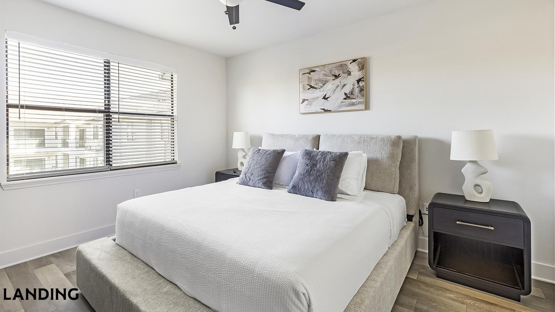 Building Photo - 15777 Quorum Dr