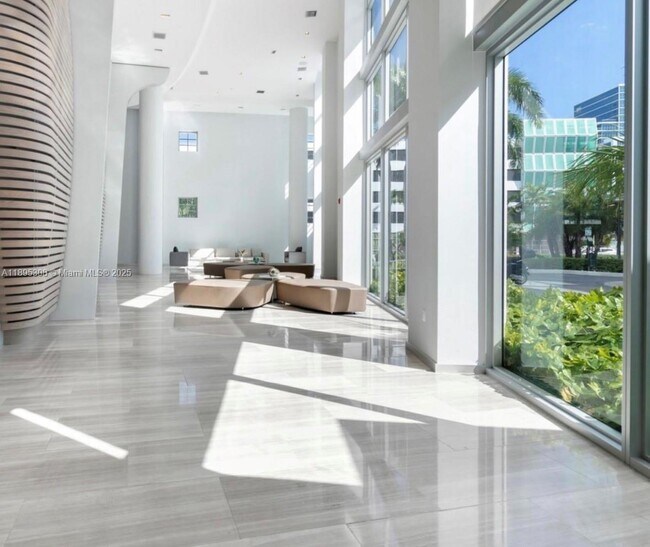 Building Photo - 6620 Indian Creek Dr
