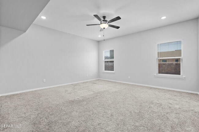 Building Photo - 932 Texas Madrone Dr